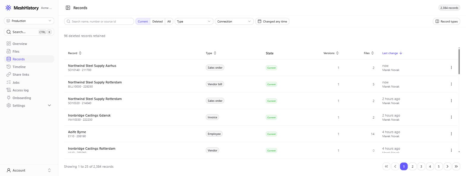The Records list showing archived records with type, state, version count, file count and last change